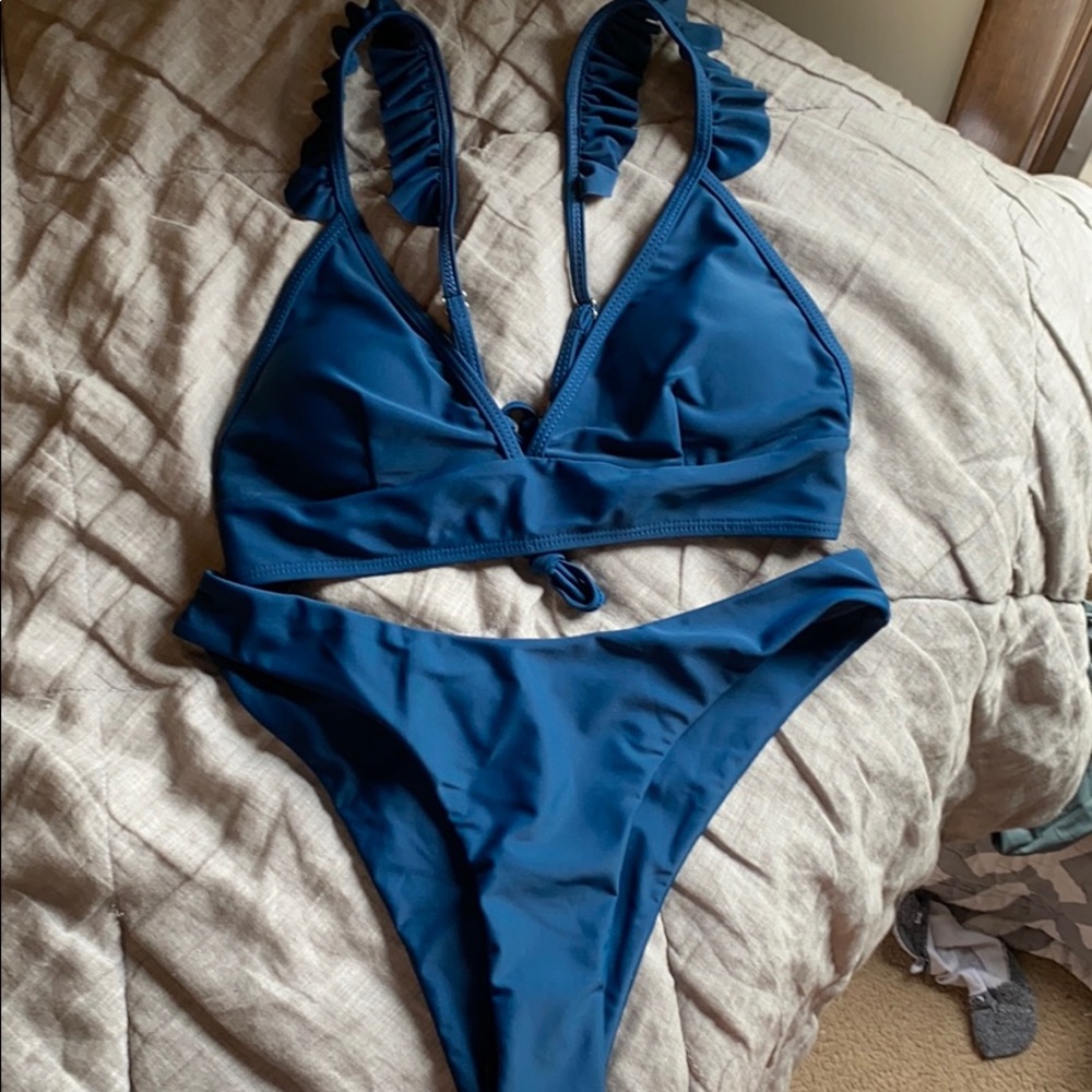 *BRAND NEW* BIKINI